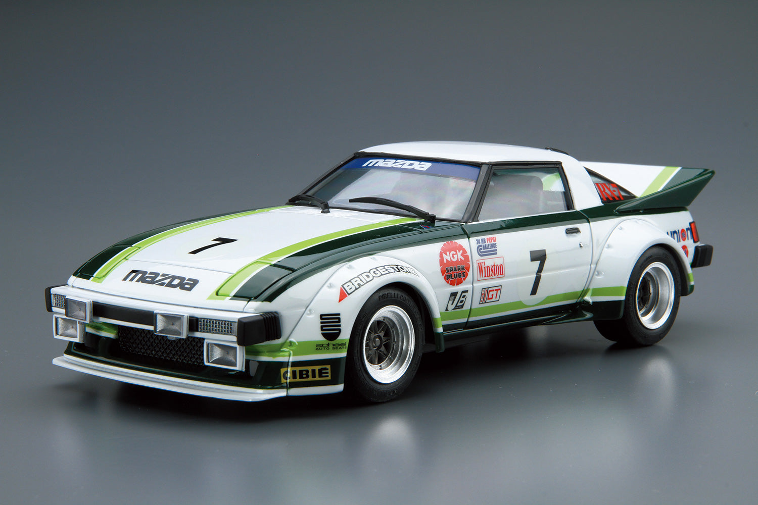 Aoshima 22 Mazda 1979 SA22C RX-7 Daytona 1/24 Model Kit – A-Z Toy