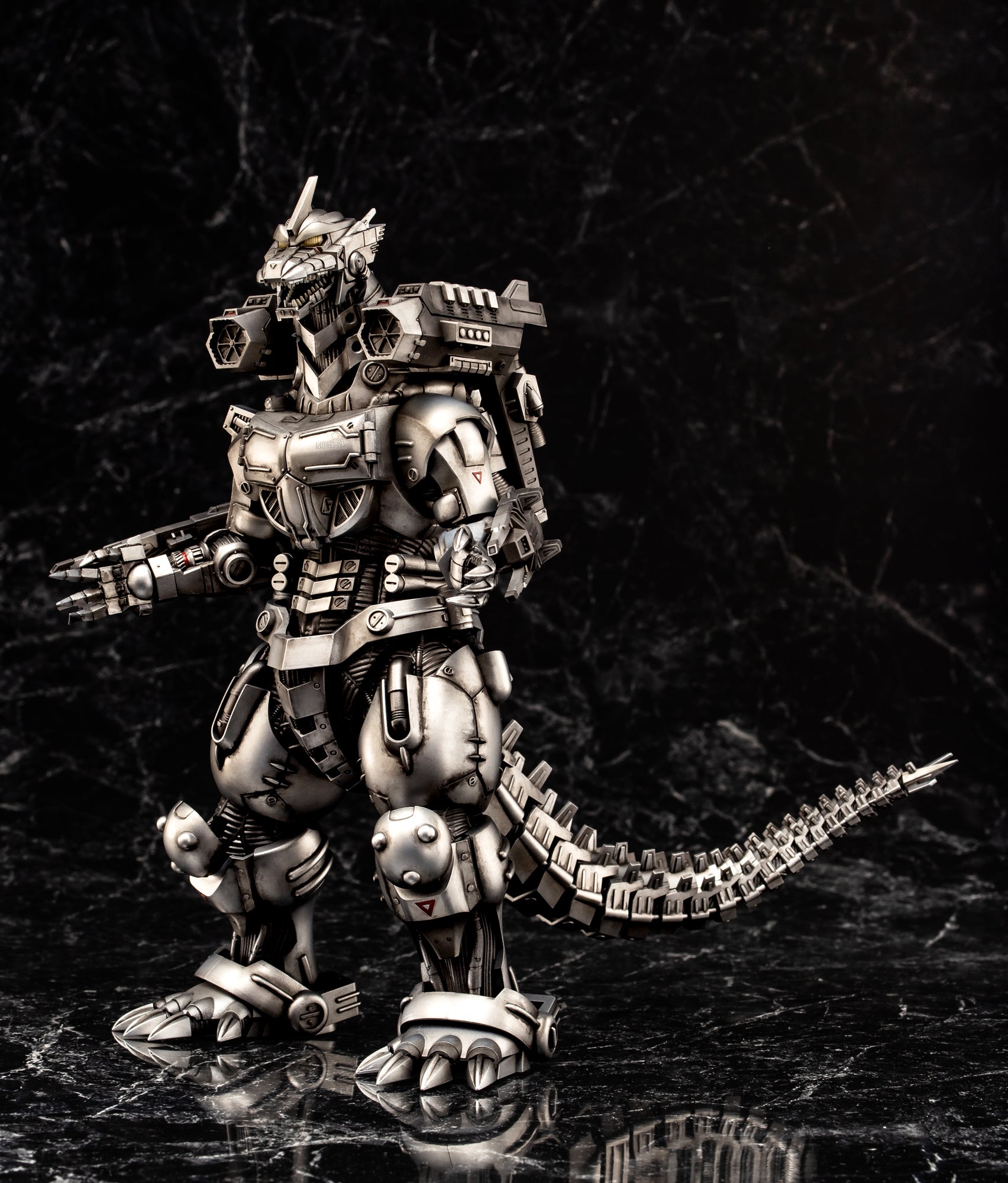 Aoshima MechaGodzilla MFS-3 Multi Purpose Fighting System Kiryu