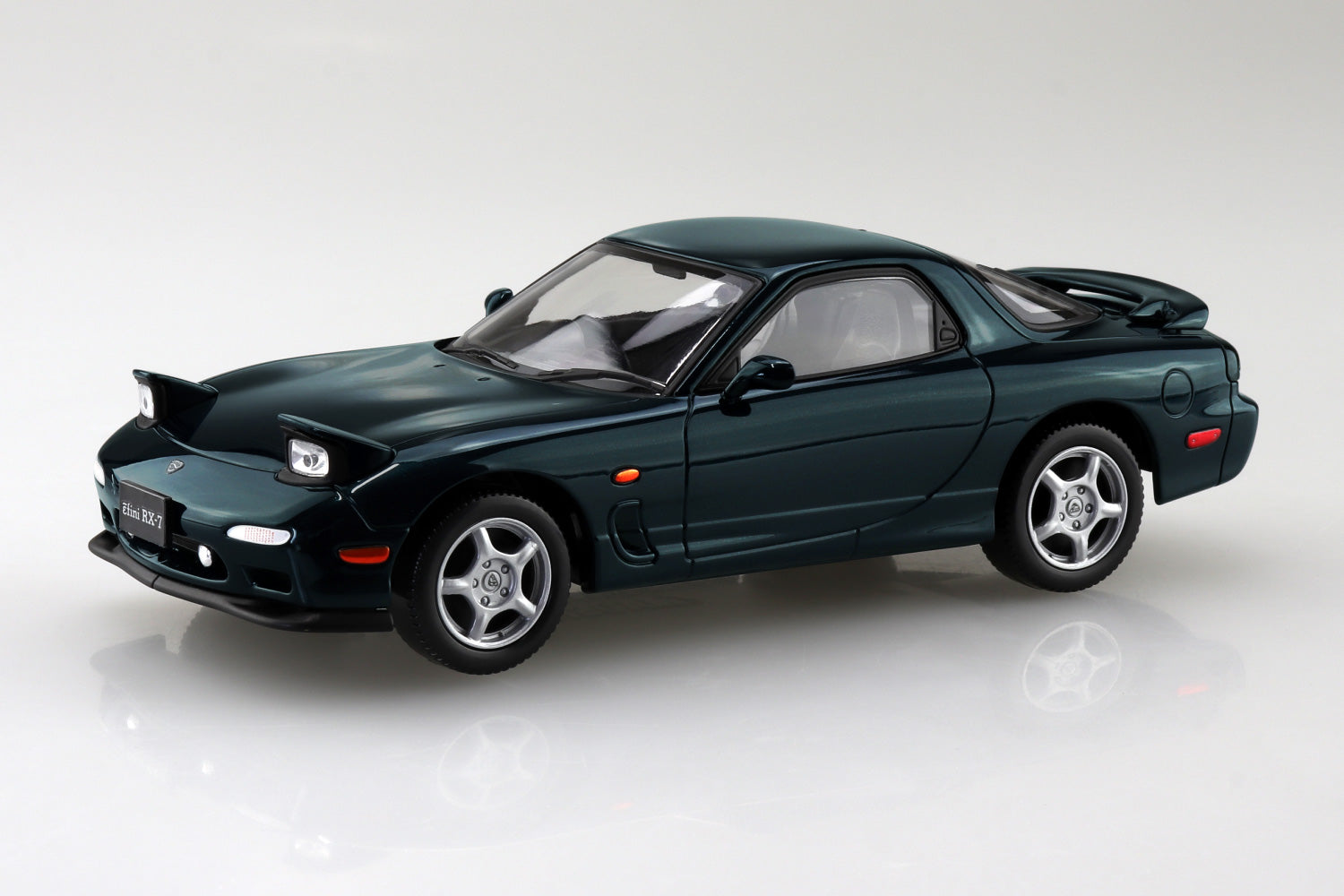 Aoshima Snap Kit 04-MB Efini FD3S RX-7 (Montego Blue Mica) 1/32 Model Kit