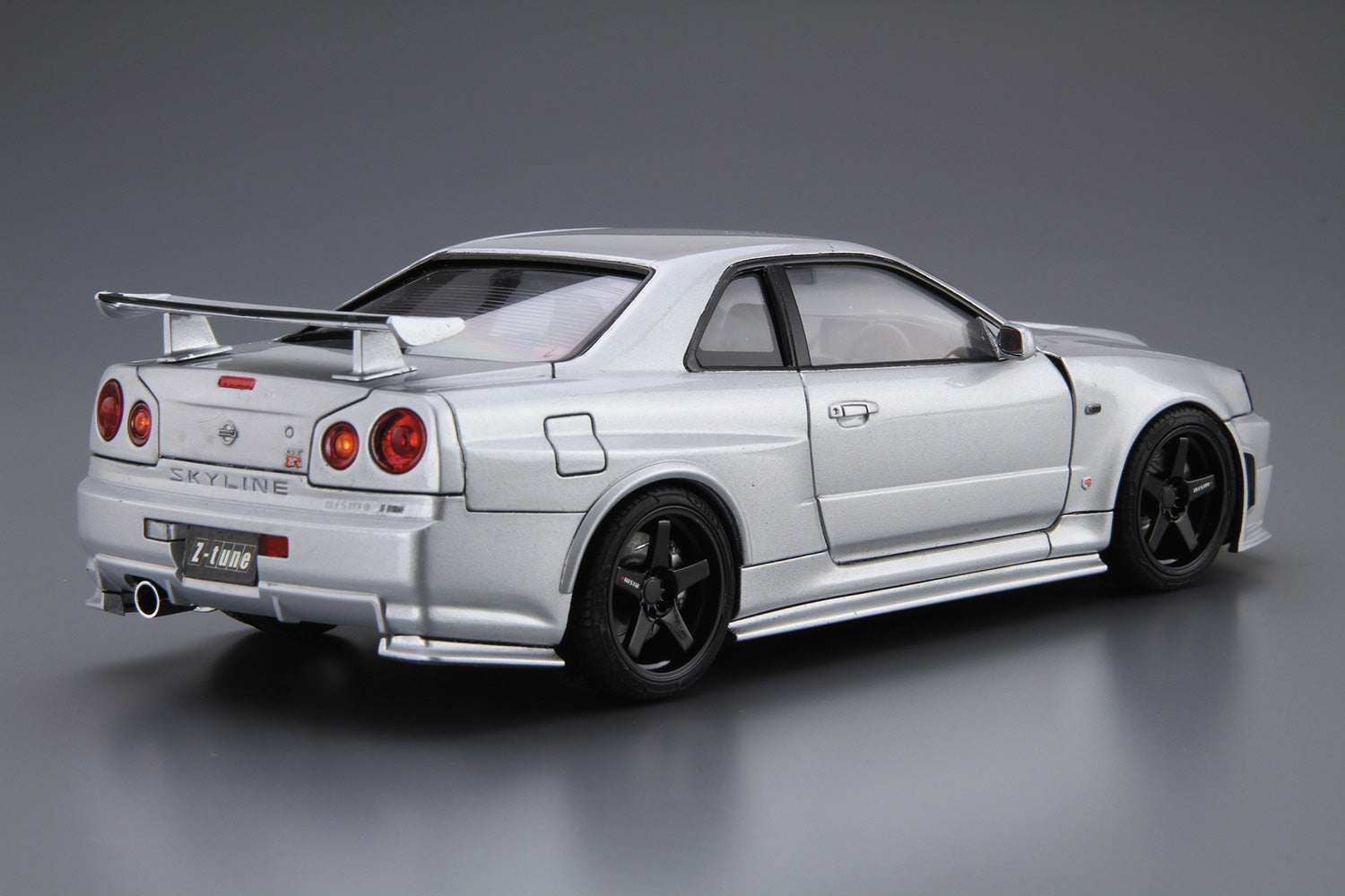 Aoshima 34 2004 Nismo BNR34 Skyline GT-R Z-Tun 1/24 Model Kit