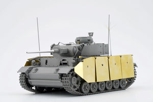 Border Model BT048 Pz.Bef.Wg.III Ausf.K with Schurzen (2 in 1) 1/35 Model Kit - A-Z Toy Hobby