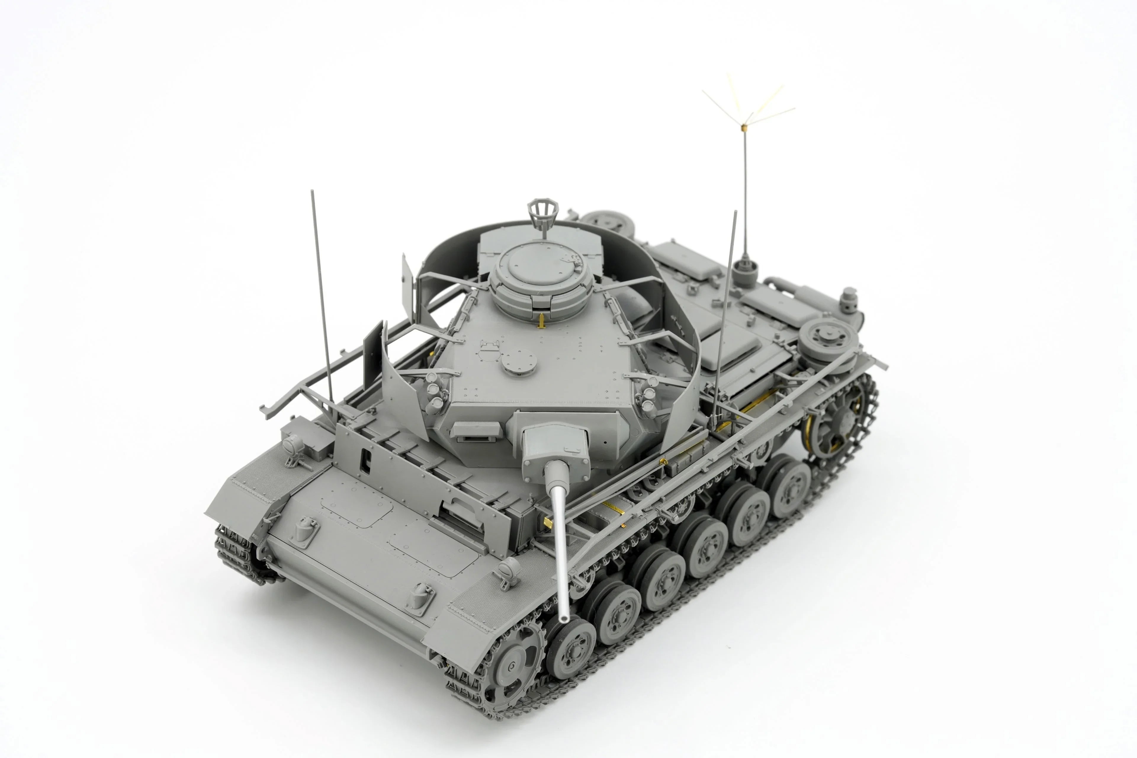 Border Model BT048 Pz.Bef.Wg.III Ausf.K with Schurzen (2 in 1) 1/35 Model Kit - A-Z Toy Hobby