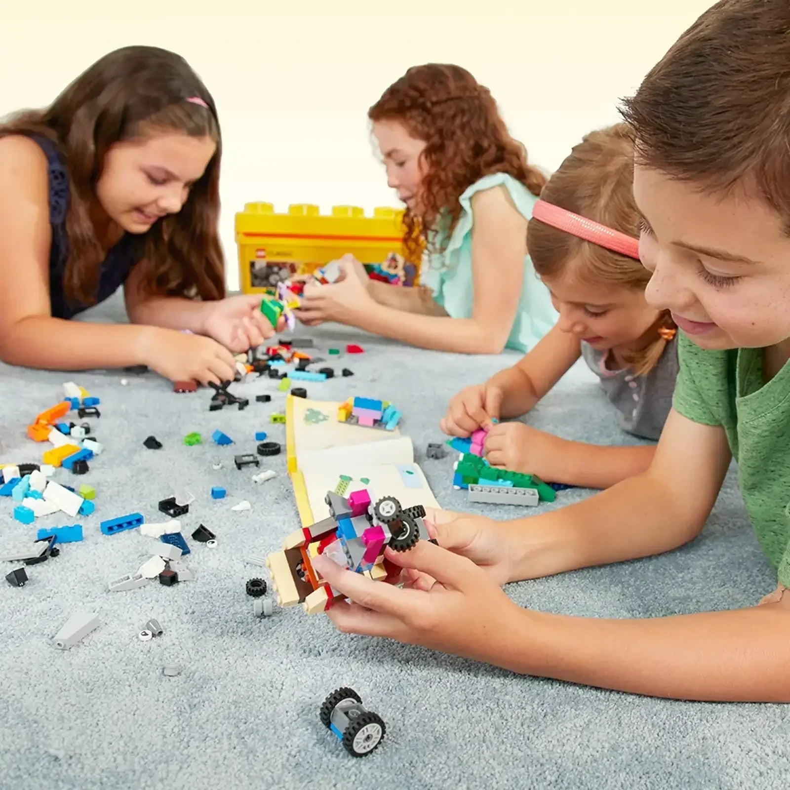 LEGO LEGO® Medium Creative Brick Box 10696- Classic - A-Z Toy Hobby