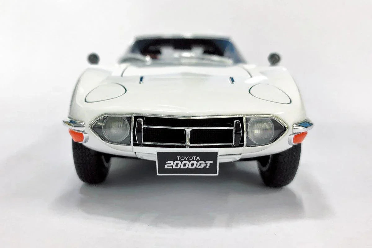 Aoshima 05729 1969 Toyota MF10 2000GT 1/24 Model Kit - A-Z Toy Hobby
