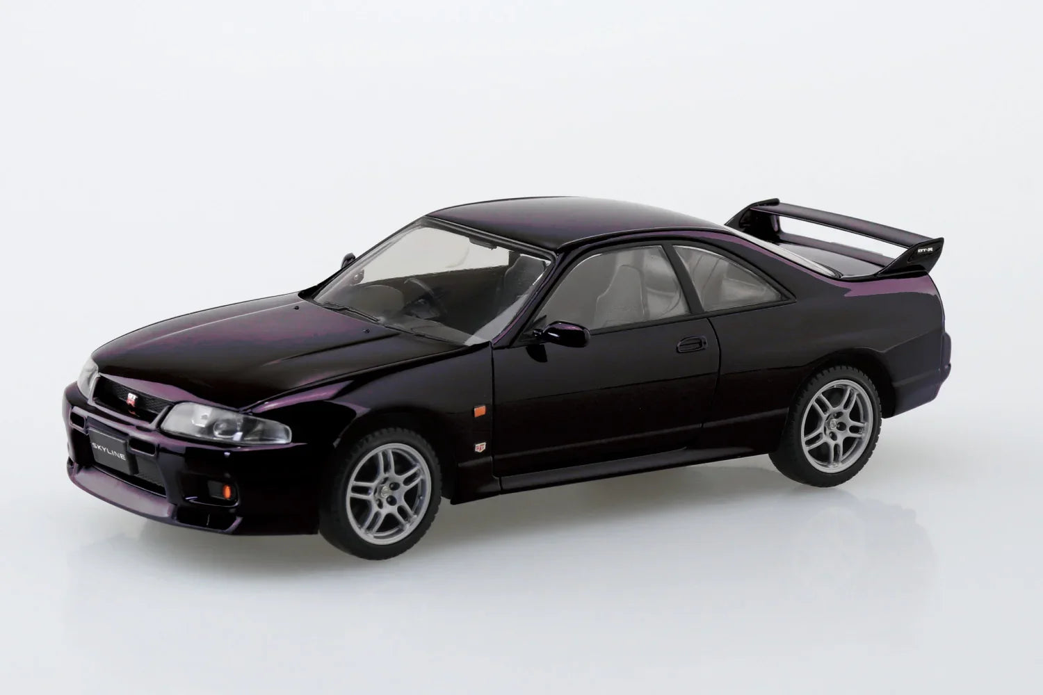 Aoshima Snap Kit 21-MP Nissan R33 Skyline GT-R (Midnight Purple) 1/32 Model Kit - A-Z Toy Hobby