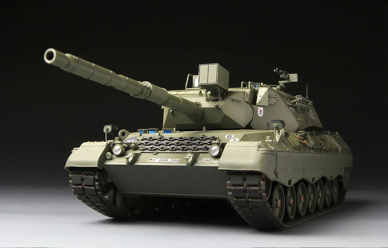 Meng TS-007 German Main Battle Tank Leopard 1 A3/A4 1/35 Model Kit - A-Z Toy Hobby