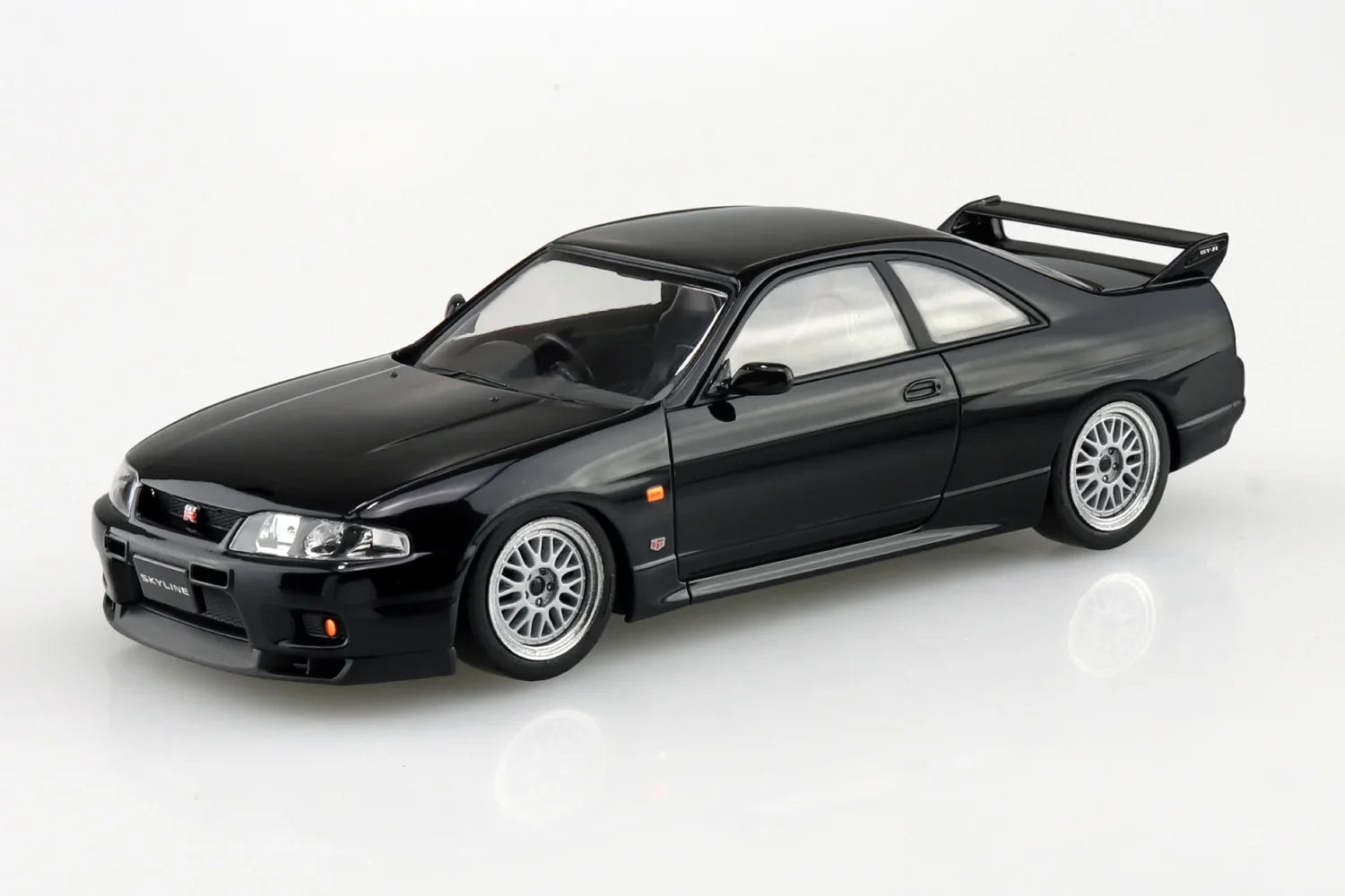 Aoshima Snap Kit 21CU-BK Nissan R33 Skyline GT-R Custom Wheel (Black) 1/32 Model Kit