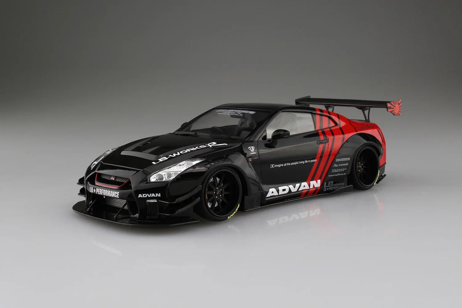 Aoshima LBWK 13 LB-Works R35 GT-R Type 2 Ver.2 1/24 Model Kit