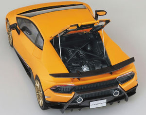 Aoshima 06204 2017 Lamborghini Huracan Performante 1/24 Model Kit - A-Z Toy Hobby
