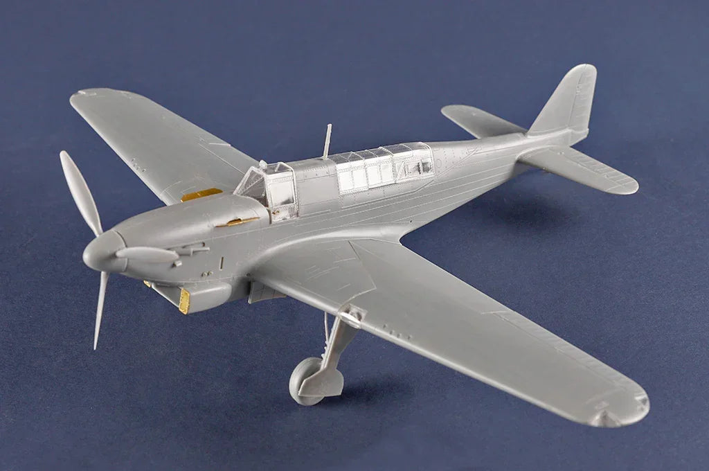 Trumpeter 05823 Fairey Fulmar Mk.II 1/48 Model Kit - A-Z Toy Hobby