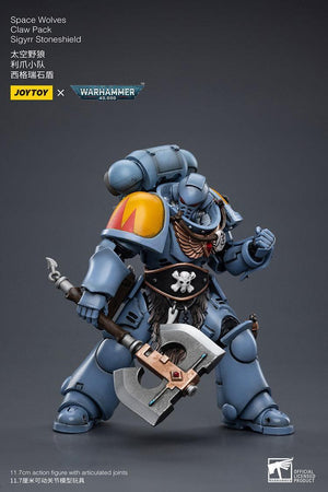 Joy Toy Warhammer 40K Space Wolves Claw Pack Sigyrr Stoneshield 1/18 Action Figure - A-Z Toy Hobby