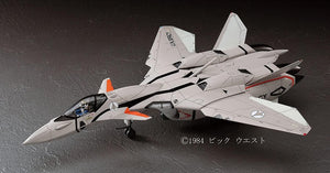 Hasegawa 65722 VF-11B Thunderbolt Macross Plus 22 1/72 Model Kit - A-Z Toy Hobby
