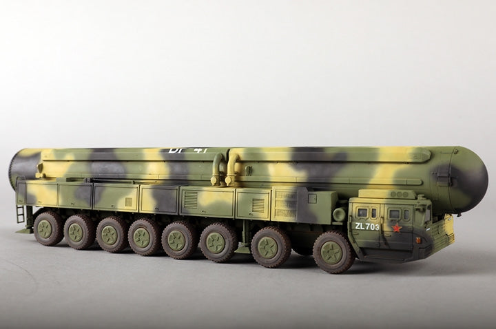 Hobby Boss 82963 DF-41 ICBM 1/72 Model Kit