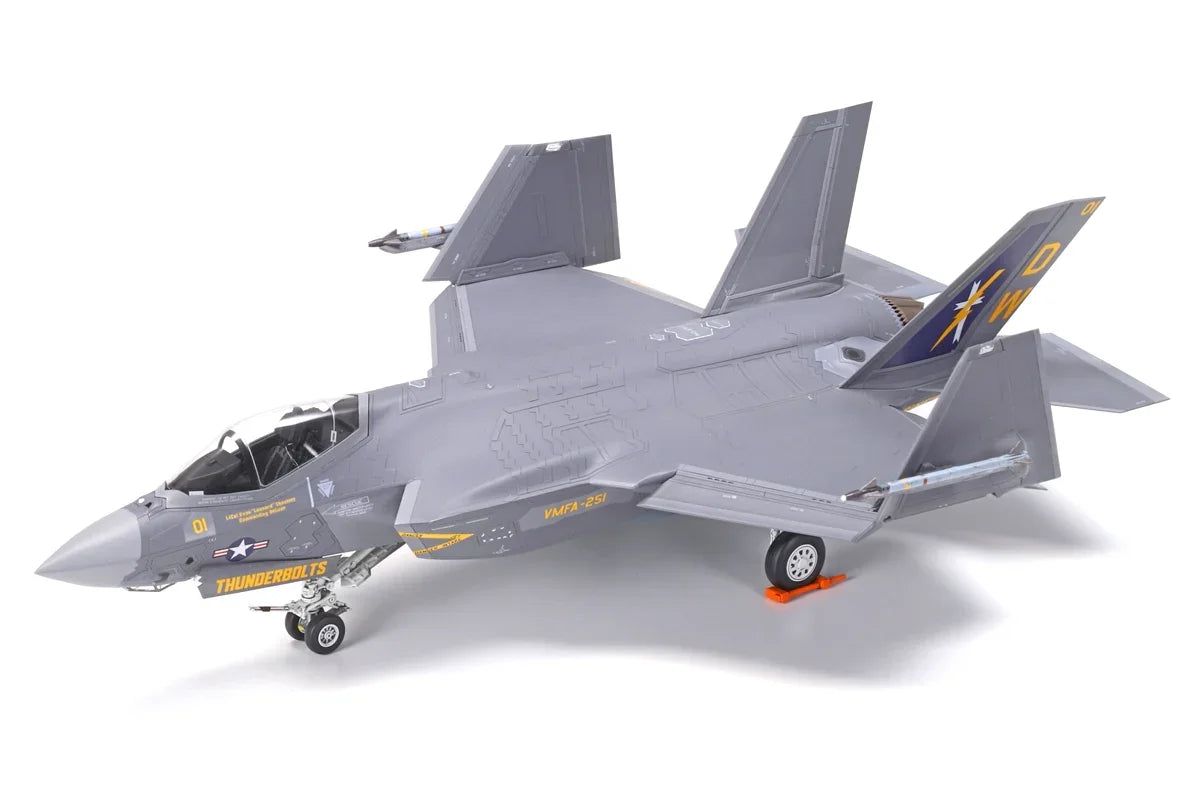 Tamiya 60794 Lockheed Martin F-35C Lightning II 1/72 Model Kit