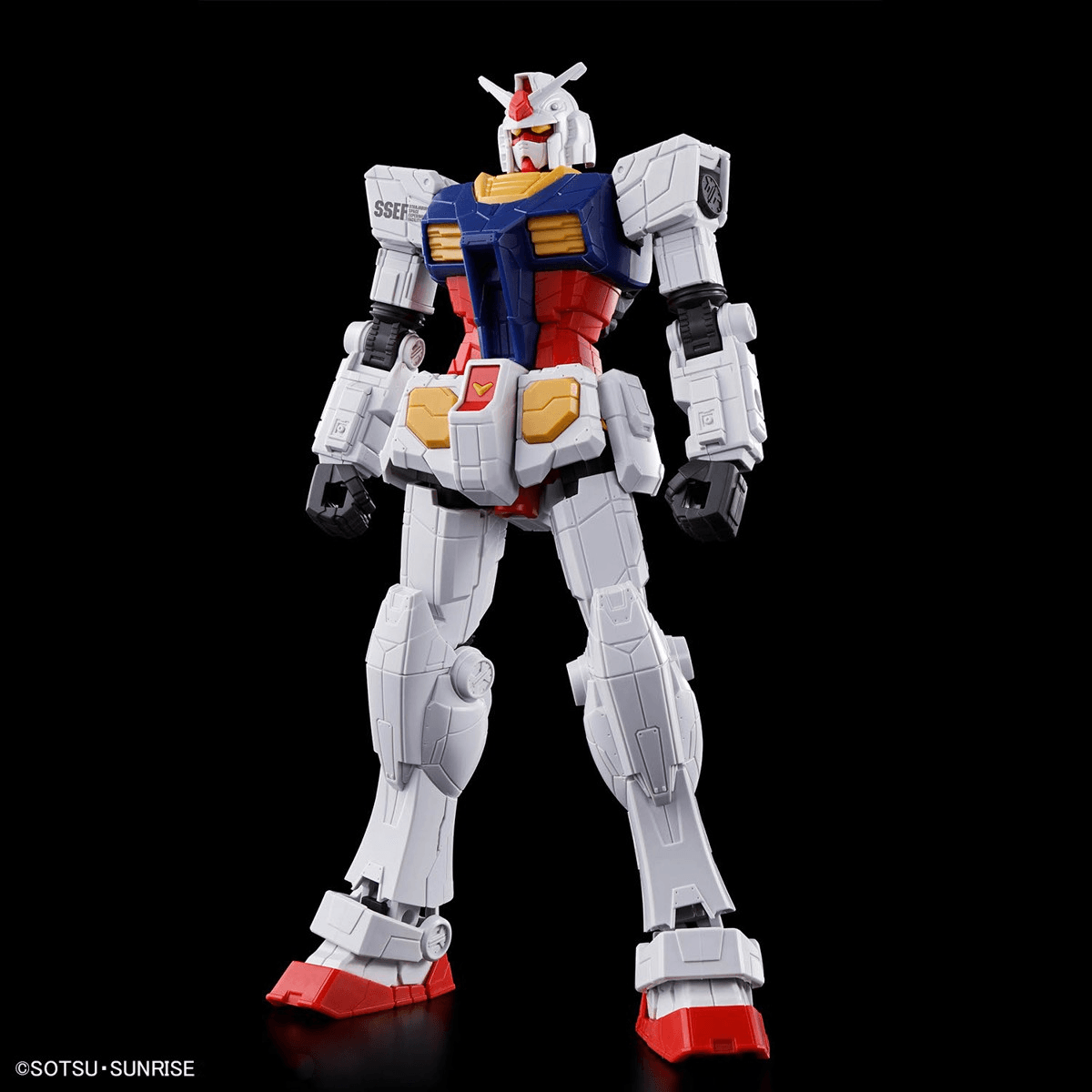 Bandai Entry Grade RX-78F00/E Gundam 1/144 Model Kit