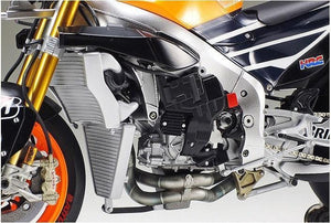 Tamiya 14130 2014 Repsol Honda RC213V 1/12 Model Kit - A-Z Toy Hobby