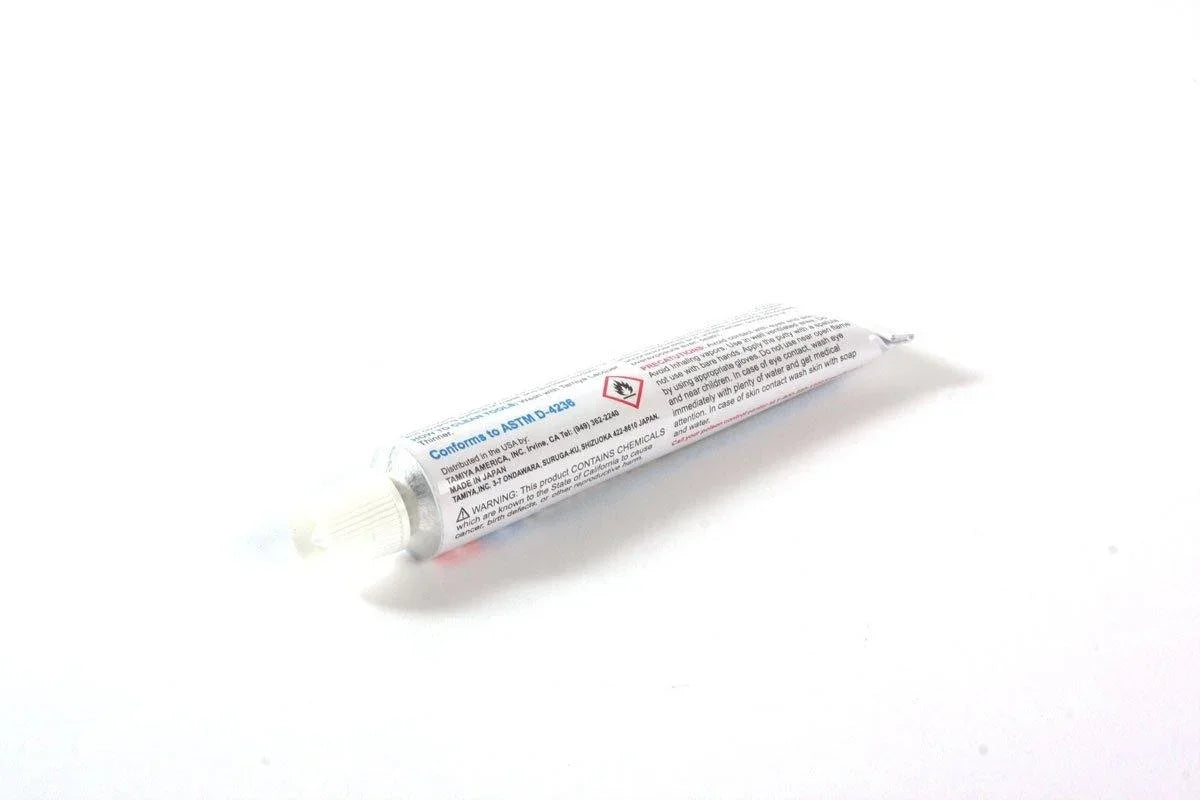 Tamiya 87095 White Putty 32g TAM87095 - A-Z Toy Hobby