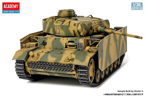 Academy 13545 German Panzer III Ausf.L "Battle of Kursk" 1/35 Model Kit - A-Z Toy Hobby
