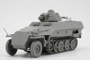Border Model BT042 Sd.Kfz.251 Ausf.D with R35 Turret 1/35 Model Kit - A-Z Toy Hobby
