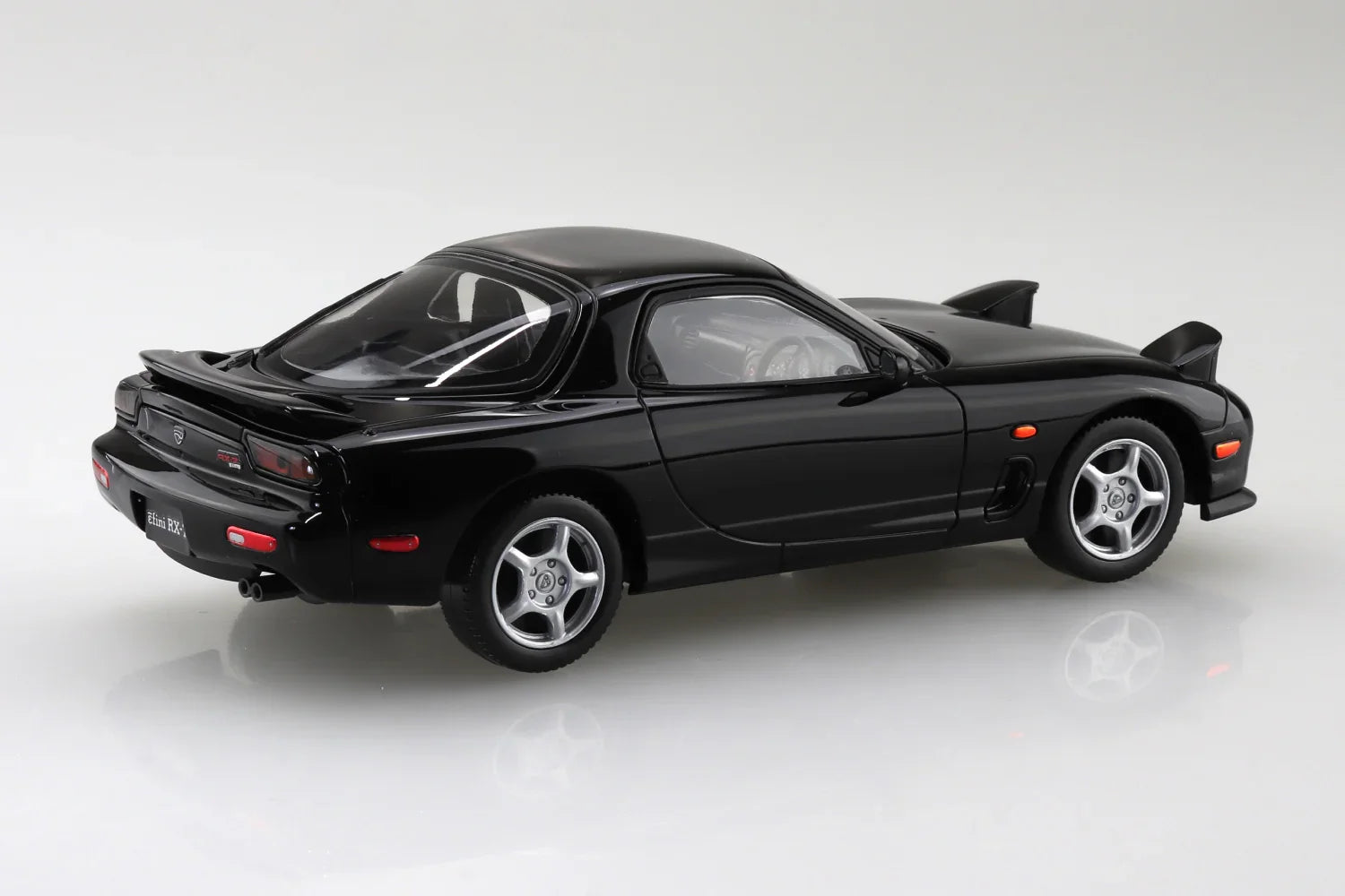 Aoshima Snap Kit 04-BB Efini FD3S RX-7 (Brilliant Black) 1/32 Model Kit - A-Z Toy Hobby