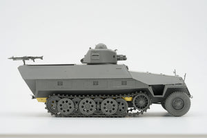 Border Model BT042 Sd.Kfz.251 Ausf.D with R35 Turret 1/35 Model Kit - A-Z Toy Hobby