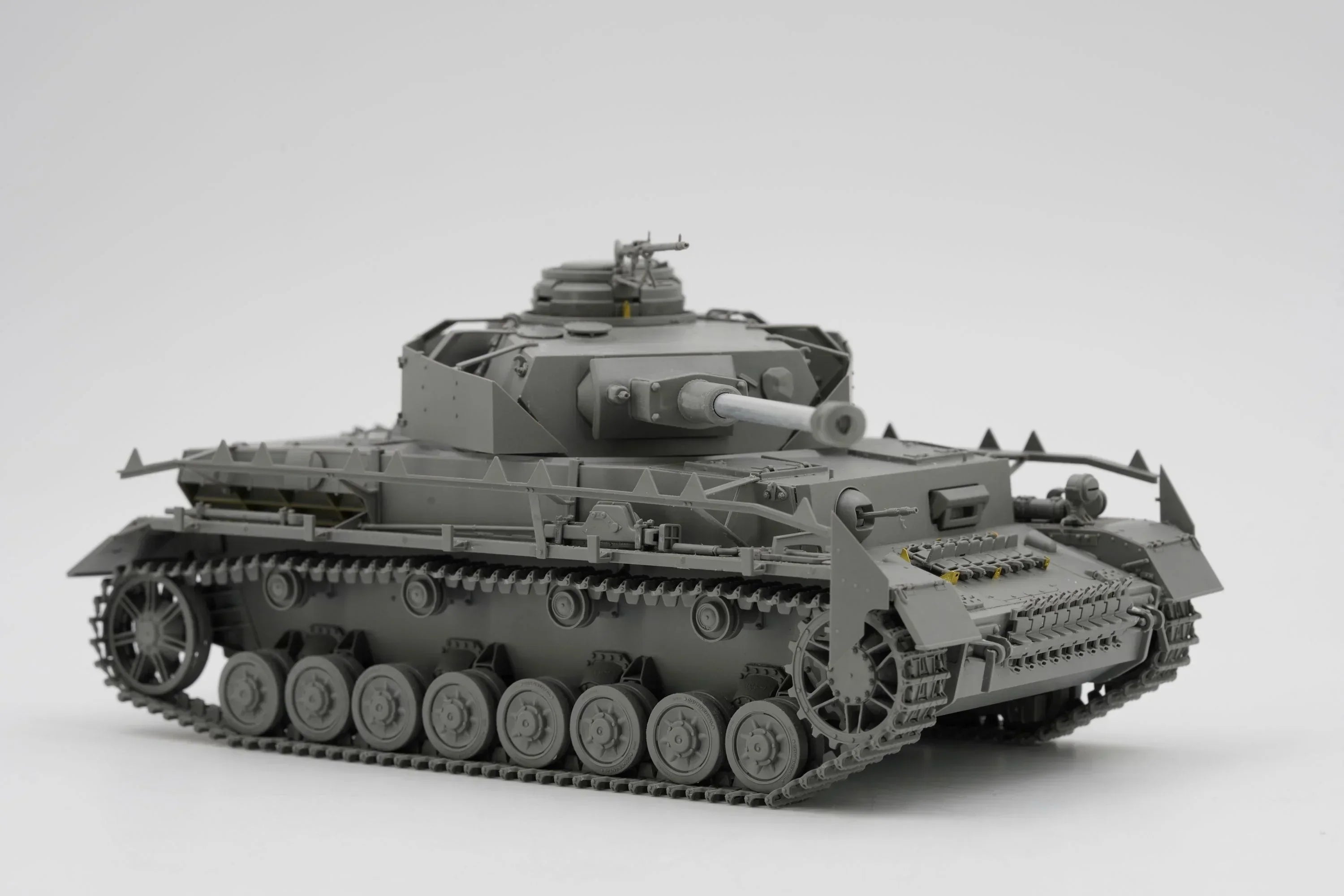 Border Model BT050 Pz.Kpfw.IV Ausf.H Late 1/35 Model Kit - A-Z Toy Hobby