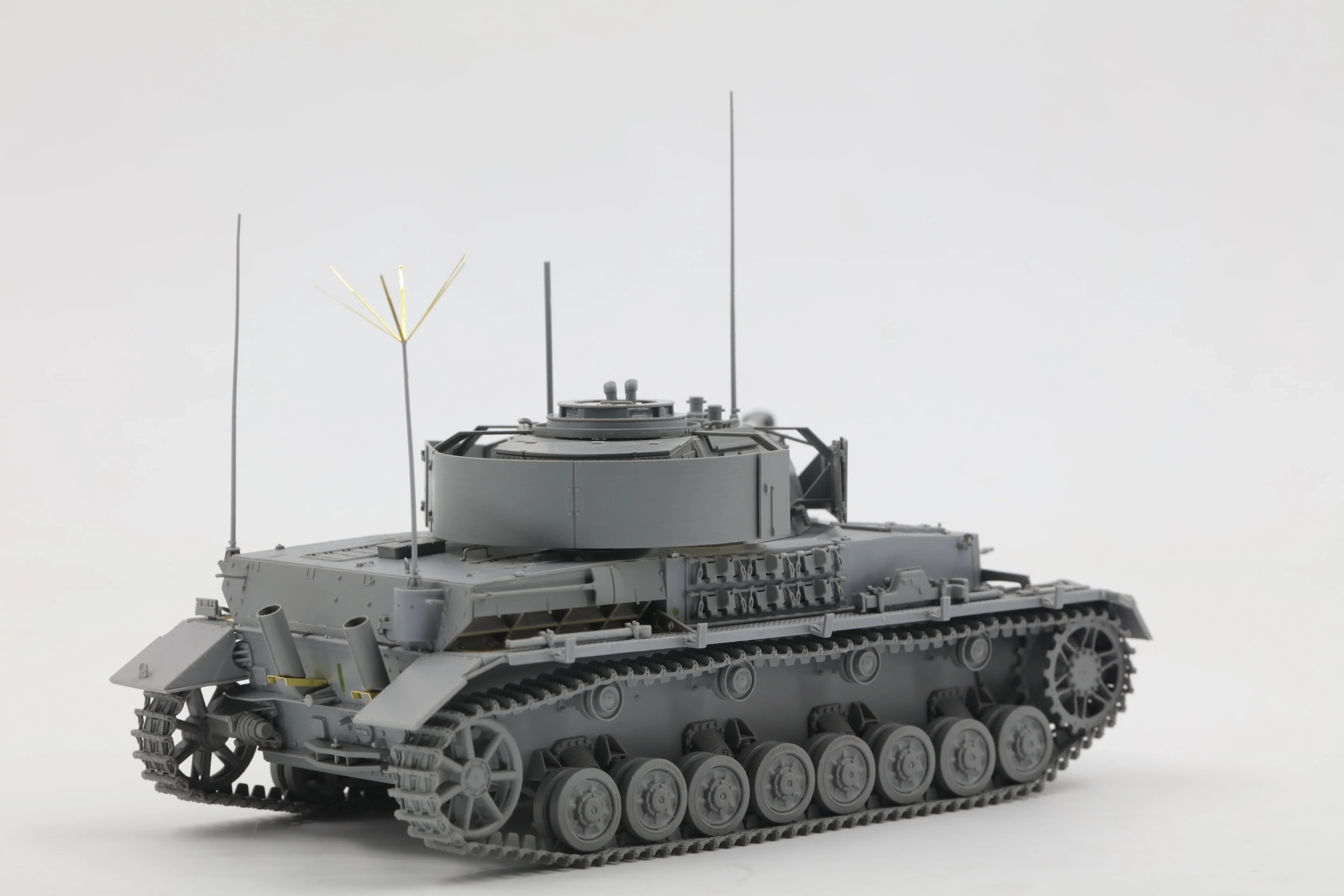 Border Model BT006 Pz. Beob. Wg IV Ausf J 1/35 Model Kit - A-Z Toy Hobby