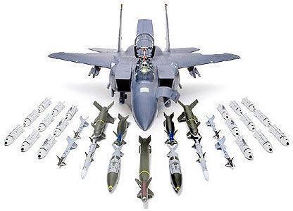 Tamiya 60312 F-15E Strike Eagle Bunker Buster 1/32 Model Kit - A-Z Toy Hobby