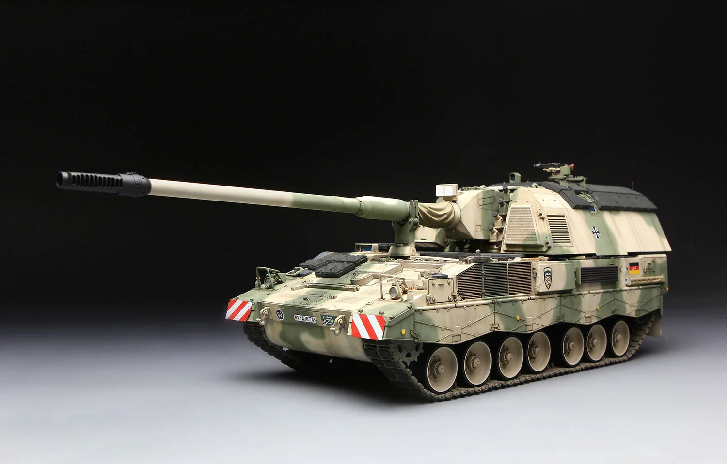 Meng TS-019 German Panzerhaubitze 2000 Self Propelled Howitzer 1/35 Model Kit - A-Z Toy Hobby