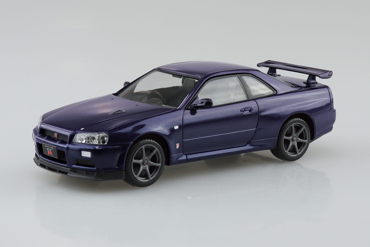 Aoshima Snap Kit 12-MP Nissan R34 Skyline GT-R (Midnight Purple III) 1/32 Model Kit