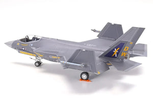 Tamiya 60794 Lockheed Martin F-35C Lightning II 1/72 Model Kit - A-Z Toy Hobby