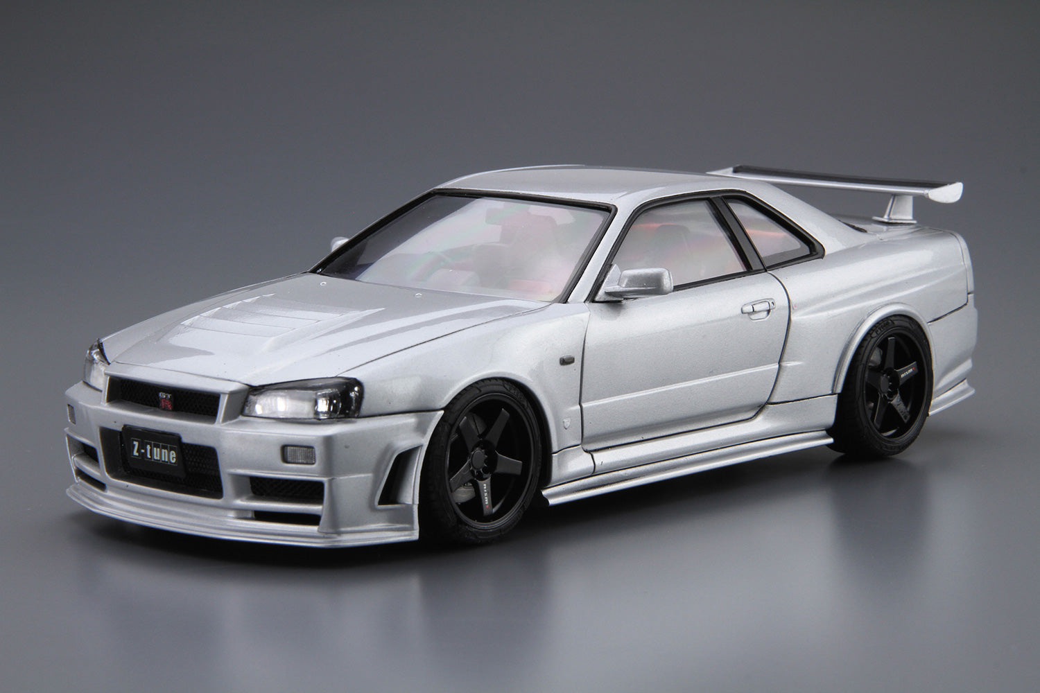Aoshima 34 2004 Nismo BNR34 Skyline GT-R Z-Tun 1/24 Model Kit