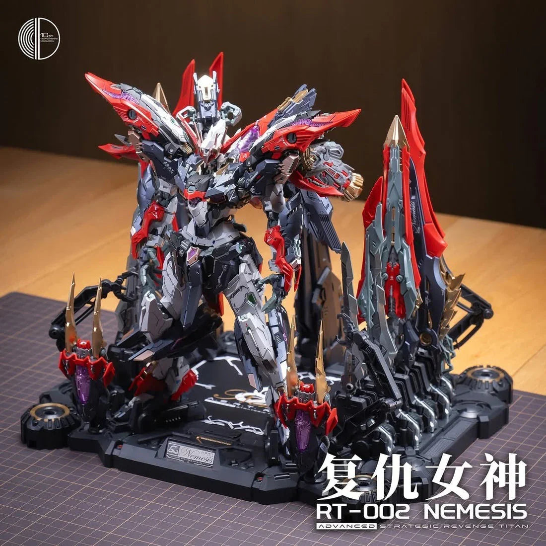 Infinite Dimension RT-002 Nemesis Advanced Strategic Revenge Titan 1/100 Model Kit - A-Z Toy Hobby