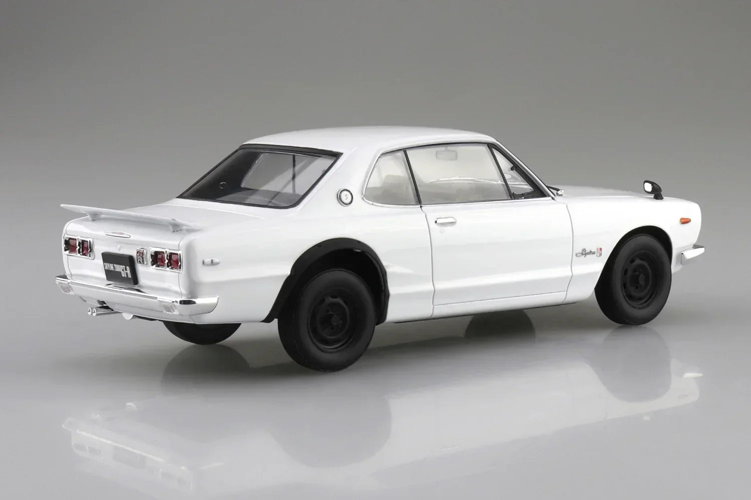 Aoshima Snap Kit 01-WH PGC10 Skyline HT 2000GT-R 1971 White 1/24 Model Kit - A-Z Toy Hobby