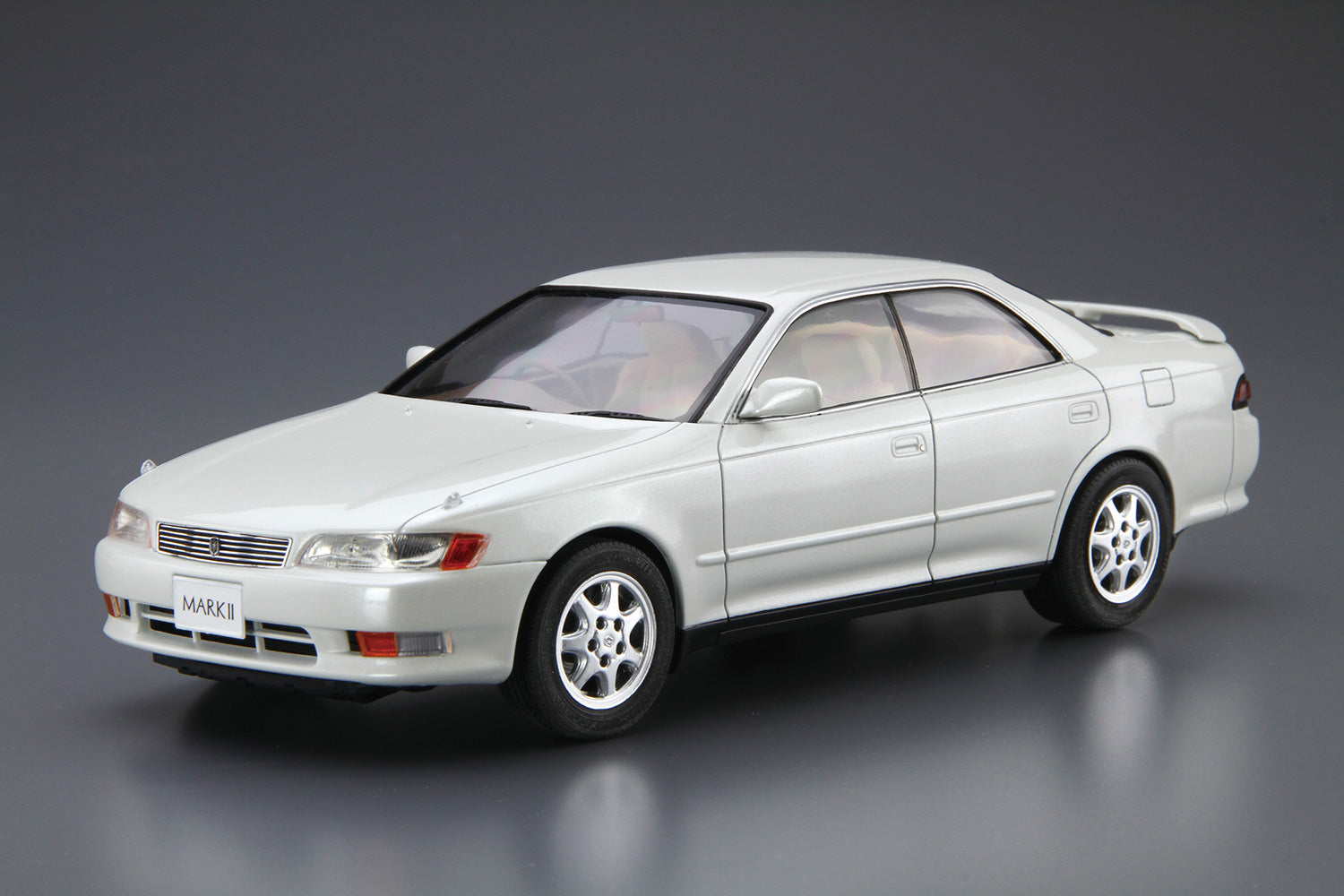 Aoshima 90 Toyota JZX90 MARKII Grande/Tourer 1992 1/24 Model Kit - A-Z Toy Hobby