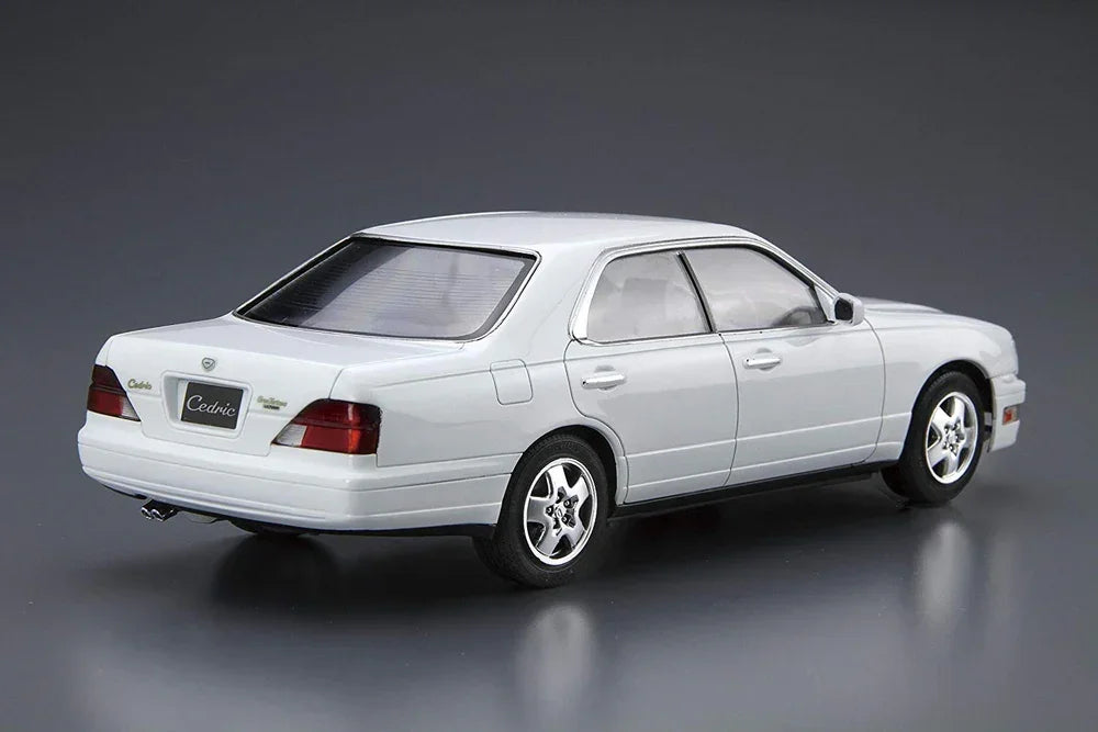 Aoshima 95 Nissan Y33 Cedric/Gloria Granturismo Ultima 1995 1/24 Model Kit - A-Z Toy Hobby