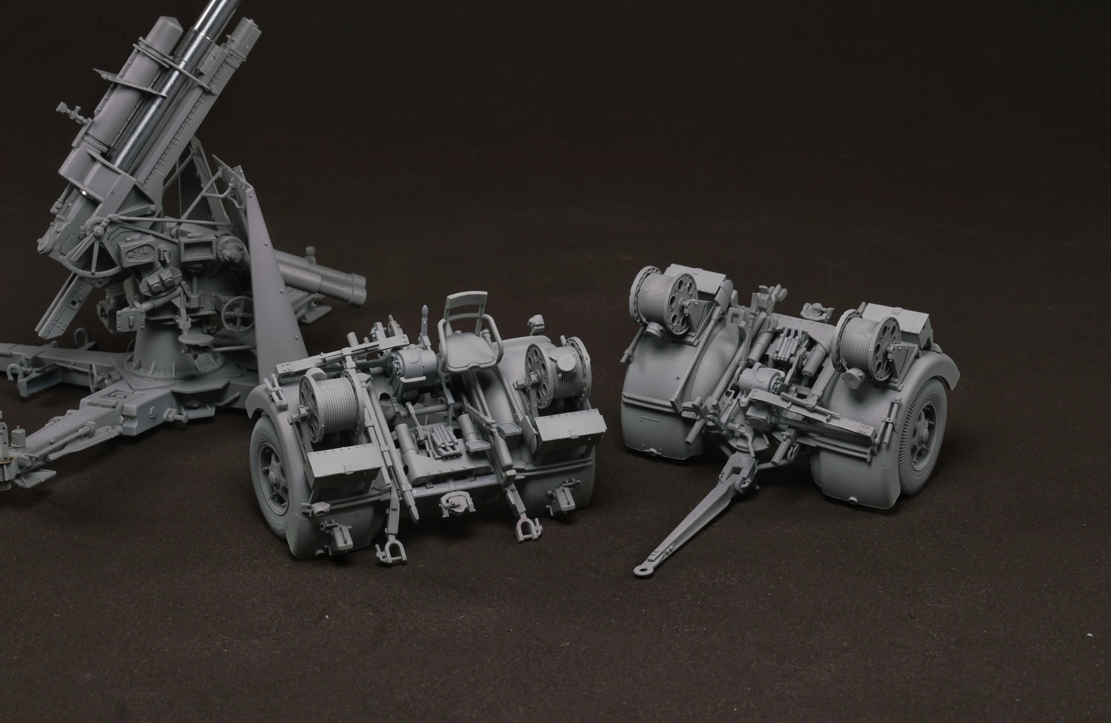 Border Model BT013 German 88mm Gun Flak36 w/6 Anti-Aircraft Artillery Crew Members 1/35 Model Kit - A-Z Toy Hobby