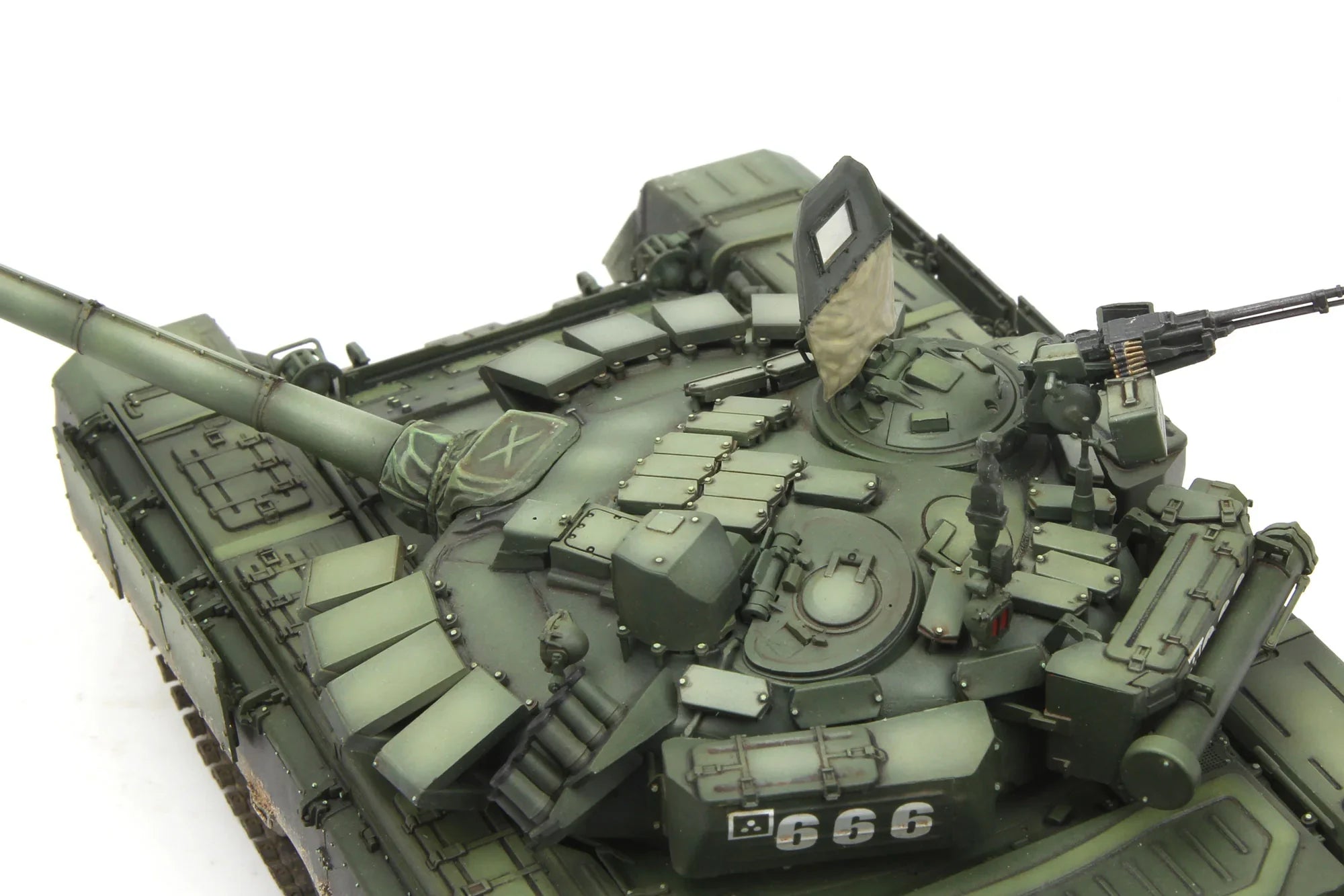 Meng TS-028 Russian Main Battle Tank T-72B3 1/35 Model Kit - A-Z Toy Hobby