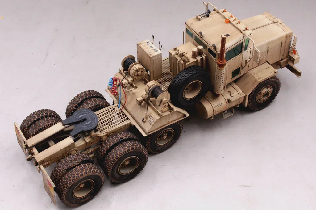 Hobby Boss 85519 M911 C-HET w/ M747 Heavy Equipment Semi Trailer 1/35 Model Kit - A-Z Toy Hobby