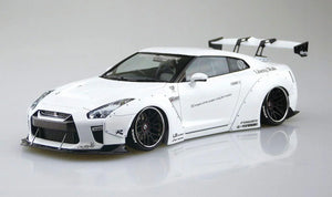 Aoshima 05590 LB-Works R35 GT-R Type 1.5 1/24 Model Kit - A-Z Toy Hobby
