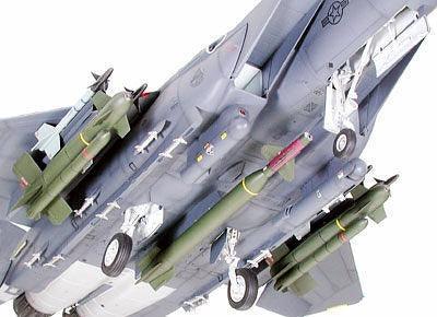 Tamiya 60312 F-15E Strike Eagle Bunker Buster 1/32 Model Kit - A-Z Toy Hobby