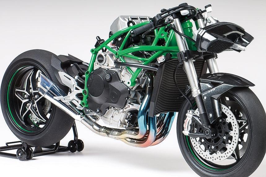 Tamiya 14131 Kawasaki Ninja H2R 1/12 Model Kit - A-Z Toy Hobby