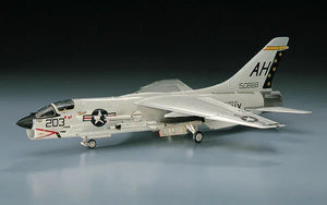 Hasegawa 00339 F-8E Crusader 1/72 Model Kit - A-Z Toy Hobby
