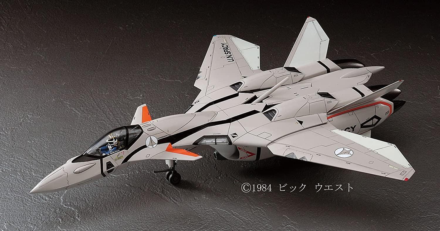 Hasegawa 65722 VF-11B Thunderbolt Macross Plus 22 1/72 Model Kit - A-Z Toy Hobby