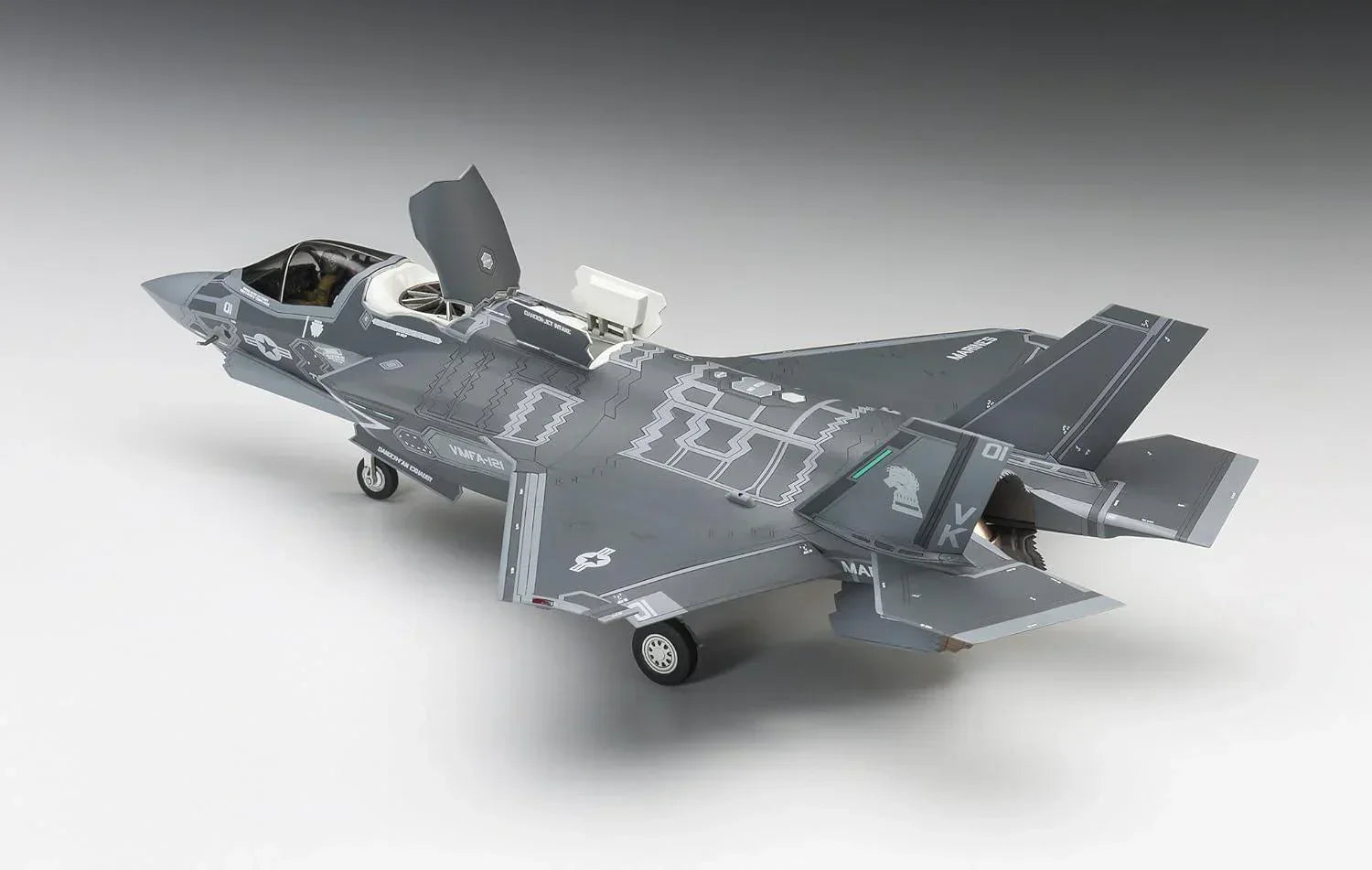 Hasegawa 01576 F-35B Lightning II US Marine 1/72 Model Kit - A-Z Toy Hobby