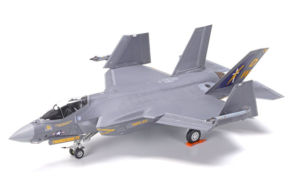 Tamiya 60794 Lockheed Martin F-35C Lightning II 1/72 Model Kit