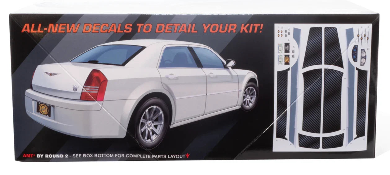 AMT 2005 Chrysler 300C 1/25 Model Kit - A-Z Toy Hobby