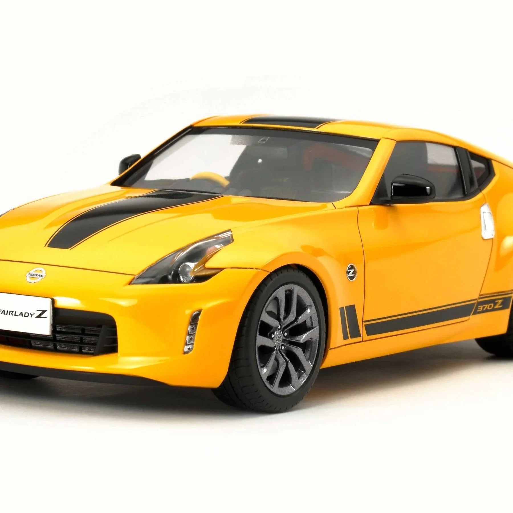 Tamiya 24348 Nissan 370Z Heritage Edition 1/24 Model Kit TAM24348 - A-Z Toy Hobby