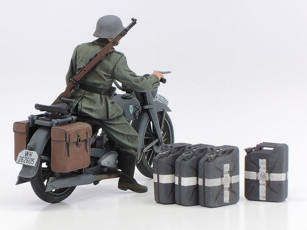 Tamiya 25209 Panzerkampfwagen IV Ausf G. Early Production & Motorcycle 1/35 Model Kit - A-Z Toy Hobby