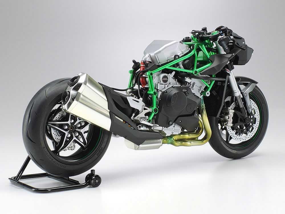 Tamiya 14136 Kawasaki Ninja H2 Carbon 1/12 Model Kit - A-Z Toy Hobby